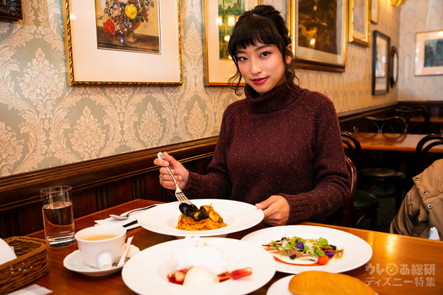 東京ディズニーリゾート35周年“Happiest Celebration!”グランドフィナーレ スペシャルコース 2,480円｜東京ディズニーランド「イーストサイド・カフェ」