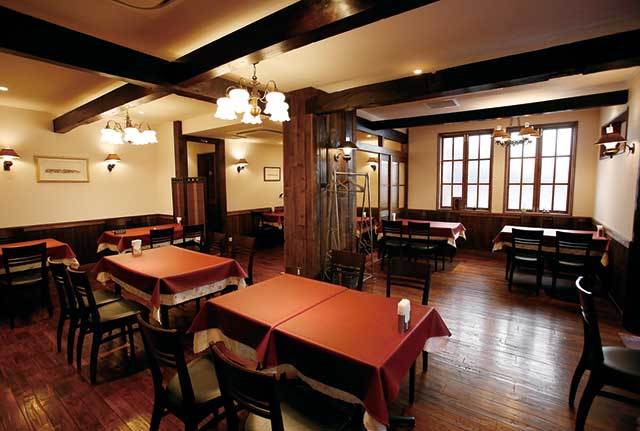 レストラン 山惣（東京／熊野前）　内観