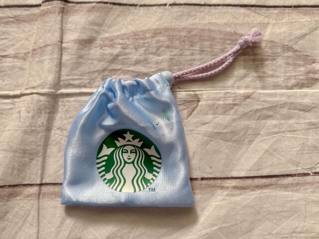 便利なサイズの巾着も付いてきます