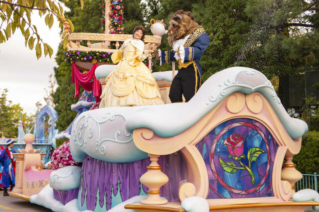 2024年11月14日 「ディズニー・クリスマス」プレスプレビュー/東京ディズニーランド/ディズニー・クリスマス・ストーリーズ“フォンド・フェアウェル”の模様