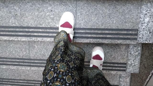 【無印良品 スニーカーサンダル】厚めのソールで階段を上っても疲れません