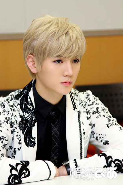 NU'ESTレン　「韓流ぴあ」取材の様子