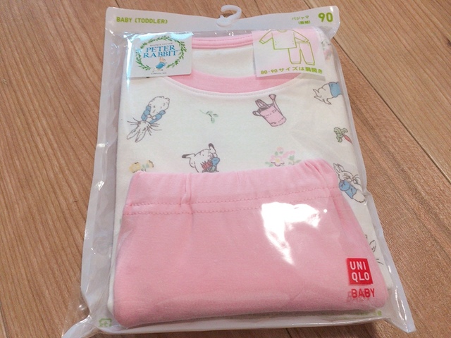 【UNIQLO（ユニクロ）ベビー用パジャマ】やさしい色に癒されます