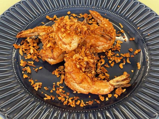 【88 Asia】色合いも香りもスパイシーな「海老の毛沢東」