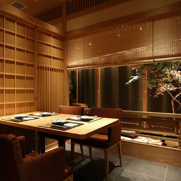 黒毛和牛、松坂豚食べ尽くし会席プラン！しゃぶしゃぶ、肉寿司食べ放題3500円♪ソフトドリンクも飲み放題でご提供！！