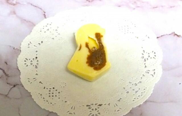 【ゴティバ】ひよこホワイト、クランチしたプラリネが入っています