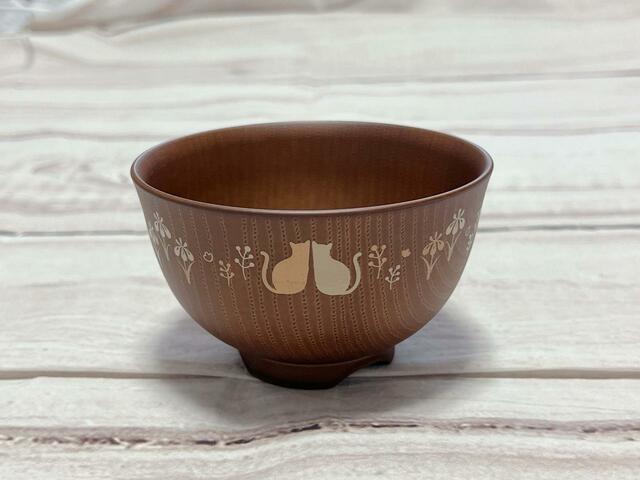 水切羽反汁椀 ネコ柄(MBR)／税込399円