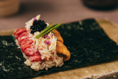 厳選赤身と毛蟹・根室産生ウニ・キャビアの手巻き