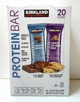 【No.4】【カークランドシグネチャー プロテインバー バラエティパック 60g×20本 2848円】1食あたりのタンパク質が21gと多いため、ダイエット食に向いていると言えます