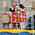 TDL「ディズニー夏祭り」2015 キッズ向けプログラム「おんどこどん!」撮影 / MezzoMiki