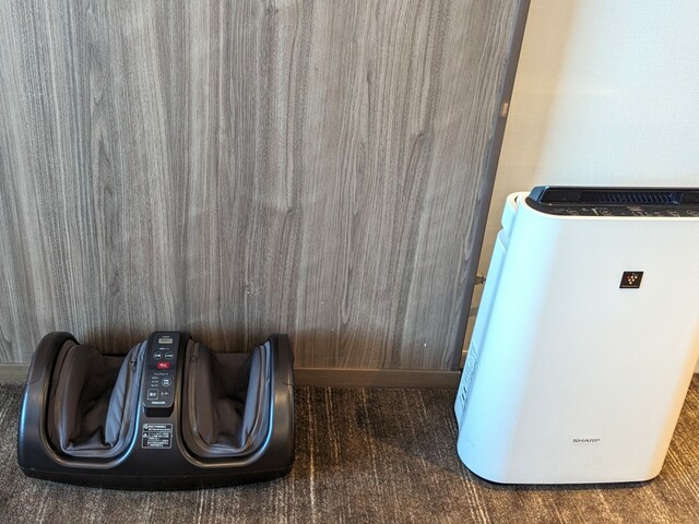 【オリエンタルホテル 東京ベイ】客室には空気清浄機とフットマッサージャーが