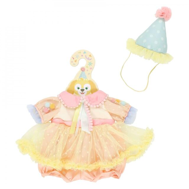 ぬいぐるみコスチューム 5,600円｜セット内容：パーティーハット、ワンピース ※ぬいぐるみは含まれません｜「ダッフィー＆フレンズのフロム・オール・オブ・アス」グッズ｜東京ディズニーリゾート40周年“ドリームゴーラウンド”｜発売日：2023年4月10日（月）｜販売店舗：東京ディズニーシー「マクダックス・デパートメントストア」