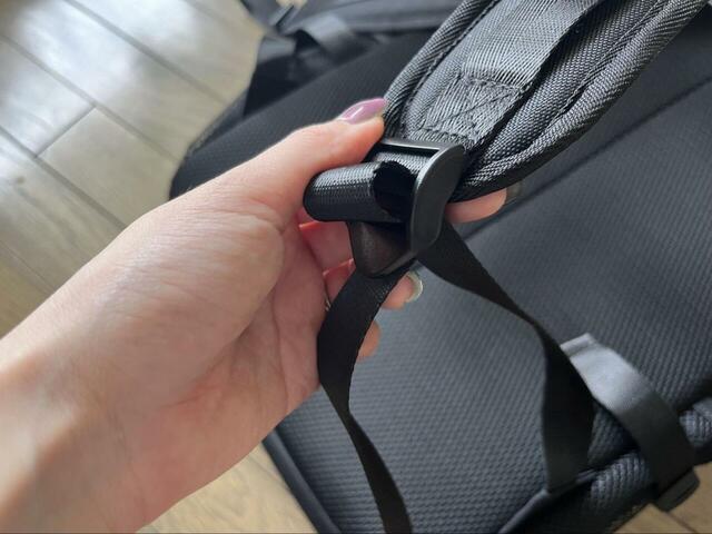 【Honeys　コード付大容量リュック】通勤・通学・旅行にも◎！頼れる3,980円リュックです