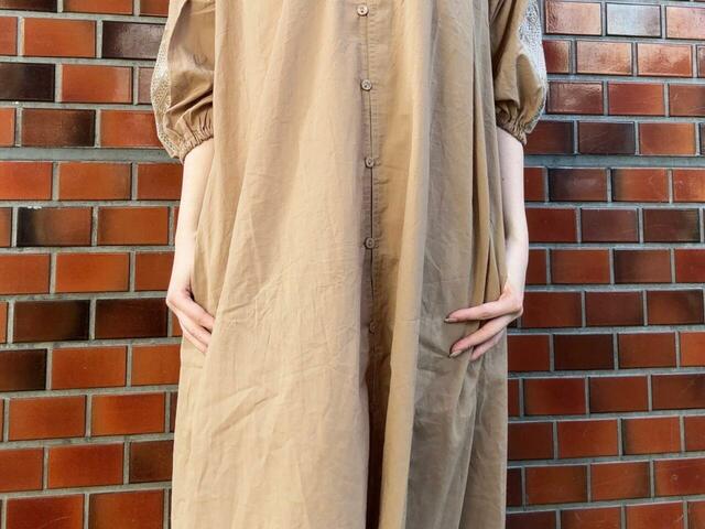 ポケット付きなのがうれしいポイント！