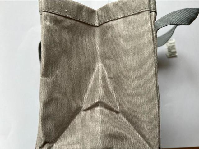 【ワークマン パラフィン帆布 スモールトート】ピクニックでお弁当入れに使うのにもぴったり