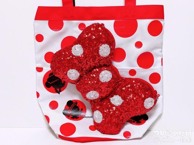 ストラップを外すとポーチに