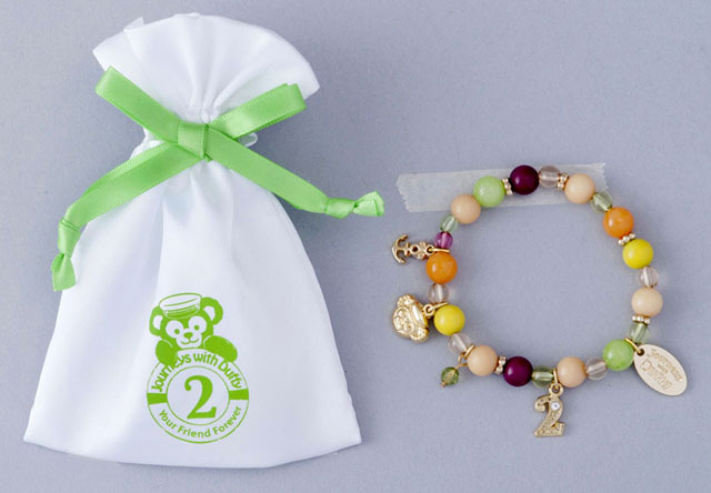 ブレスレット ¥3,800/TDS「ジャーニー・ウィズ・ダッフィー」スペシャルグッズ ※2015年7月3日(金)発売