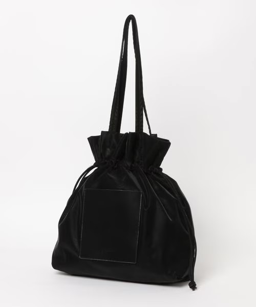 【LAKOLEのバッグ・キャップ売上ランキング 9位】「ヌバック風巾着トートバッグ」3,990円（税込）