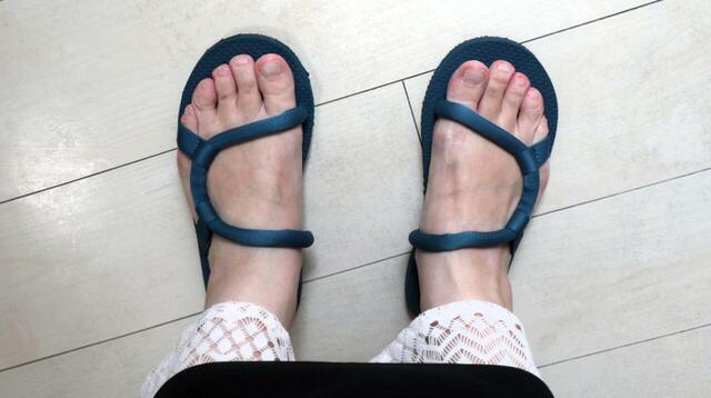 【mont-bell ソックオンサンダル】なぜか脱げない、モンベル独自のデザインです（意匠登録済） 