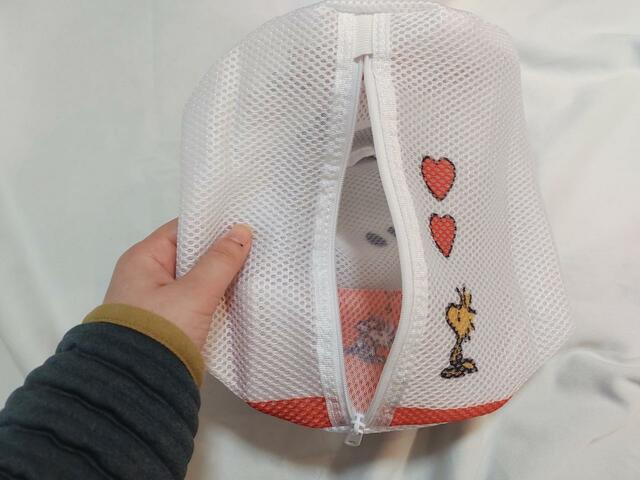 チャックを開いた状態