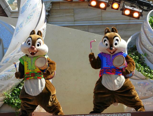 「東京ディズニーシー　25周年“スパークリング・ジュビリー”」ダンス・ザ・グローブ！