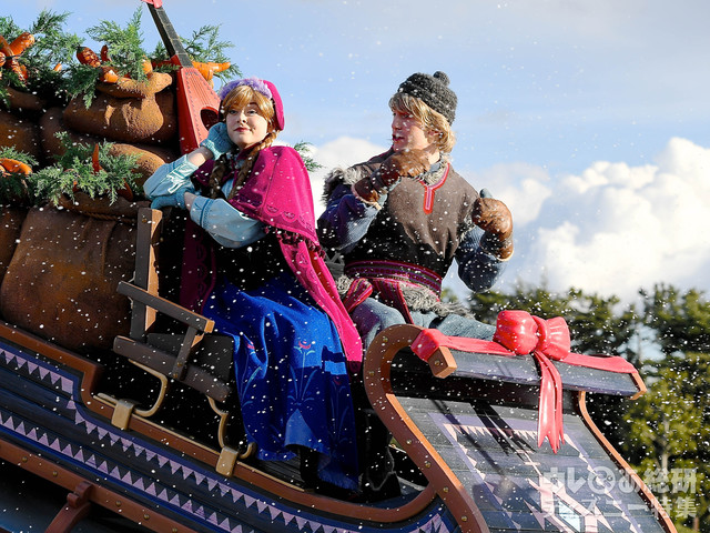 2017年「フローズンファンタジーパレード」｜東京ディズニーランド「アナとエルサのフローズンファンタジー」