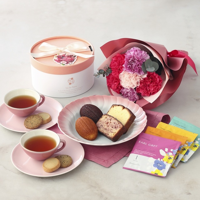 フラワーティータイムセット カーネーションブーケ