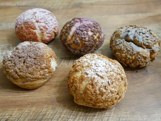 ひとつ300円からあります