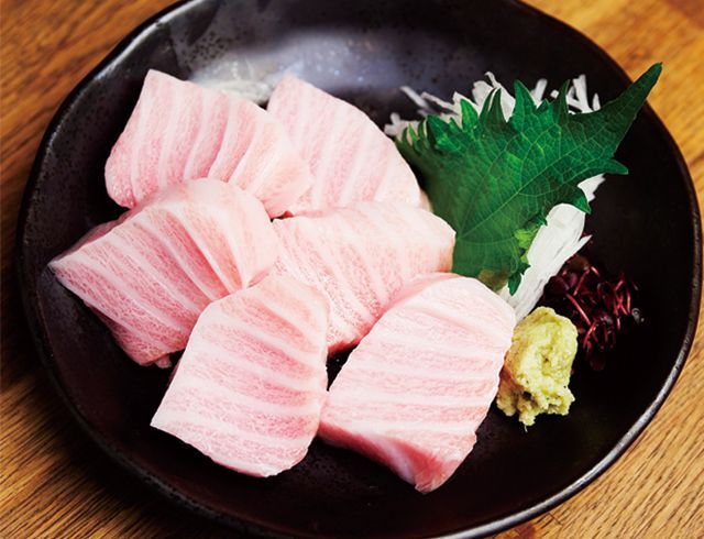 【関西】セルフ鶏焼の名店／【福島】とり焼 一本松　本マグロの刺身 2600円