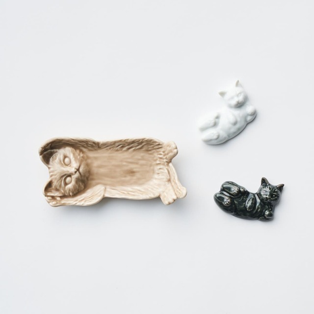 【Afternoon Tea LIVING】アクセサリートレイ ¥2,420、レスト 各¥880