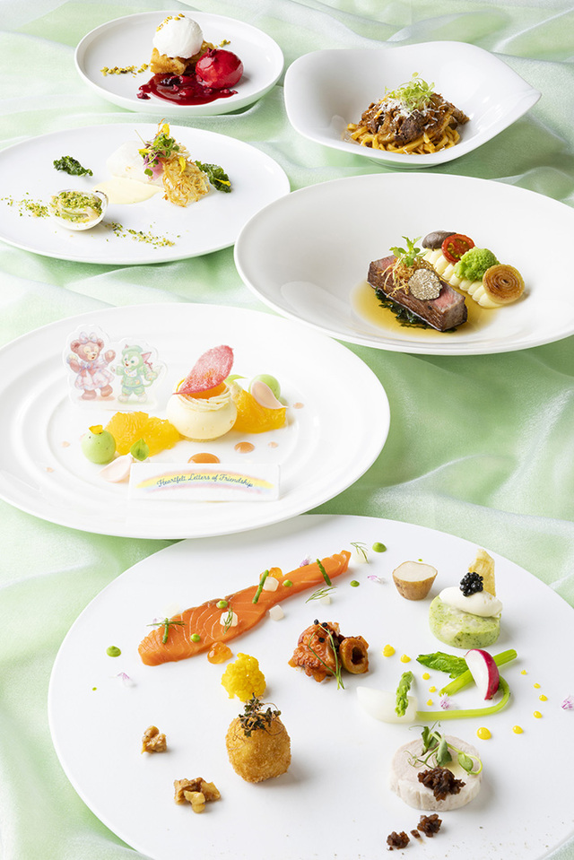 ベッラヴィスタ・ラウンジ_“ダッフィー＆フレンズのハートフェルト・レターズ・オブ・フレンドシップ”グルメディナーコース