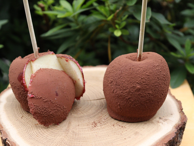 ビターココア＜ココア味のりんご飴＞