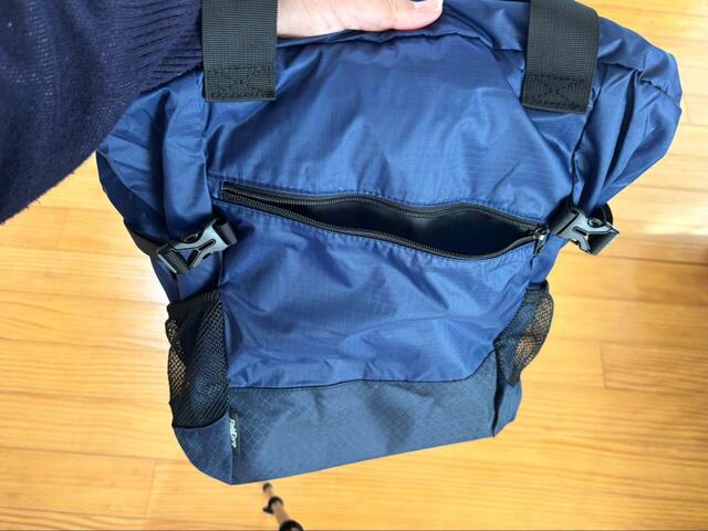 【ワークマン 撥水2WAYポケットダブルトート】サイズは約縦40×横38×幅20cm。カラーはブラック、ネイビー、ベージュがあります