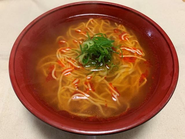 「激辛スコーピオンラーメン2人前」唐辛子の匂いに鼻がムズムズ