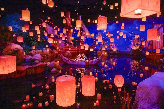 東京ディズニーシー「ファンタジースプリングス」内「ラプンツェルのランタンフェスティバル」