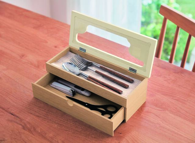 カトラリーケースとしても使える卓上収納ボックス 「スヌーピー」