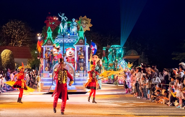 ナイトパレード - 志摩スペイン村