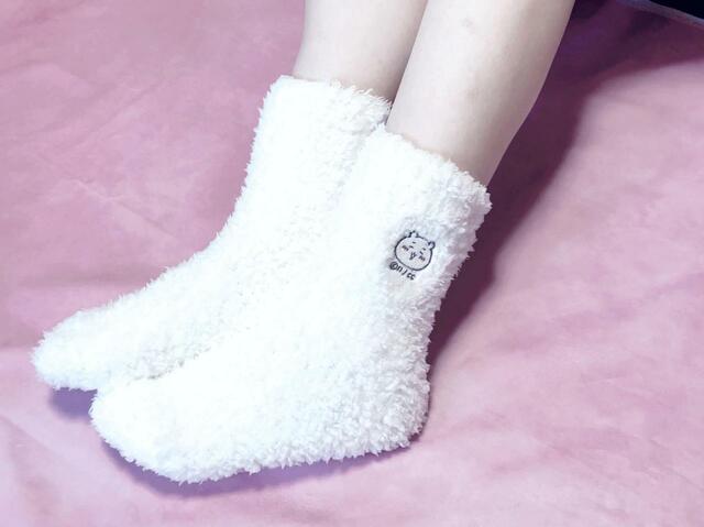 実際に着用してみました。とっても暖かく履き心地も抜群！履き口は緩めです