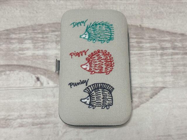 【cookpad plus 2025年春号増刊付録】リサ・ラーソンらしい北欧テイストがおしゃれなケースに入っています