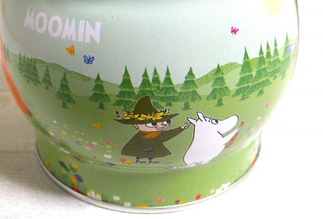 【カルディ ムーミンチョコレートチップクッキー】缶のイラストがおしゃれ！