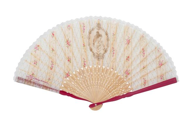 扇子 2600円｜長さ約21.5cm｜東京ディズニーリゾート・アプリ、ギャグファクトリー／ファイブ･アンド･ダイム
