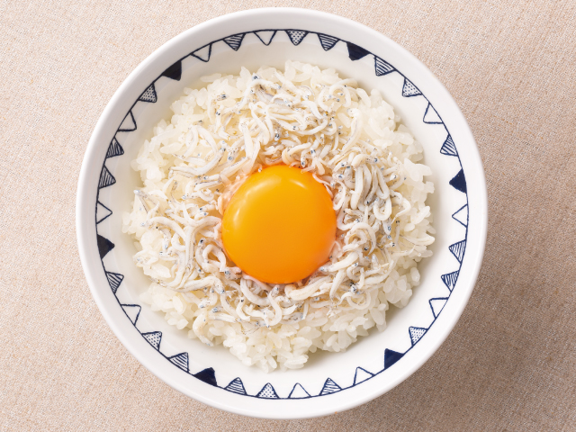 しらす+生たまご