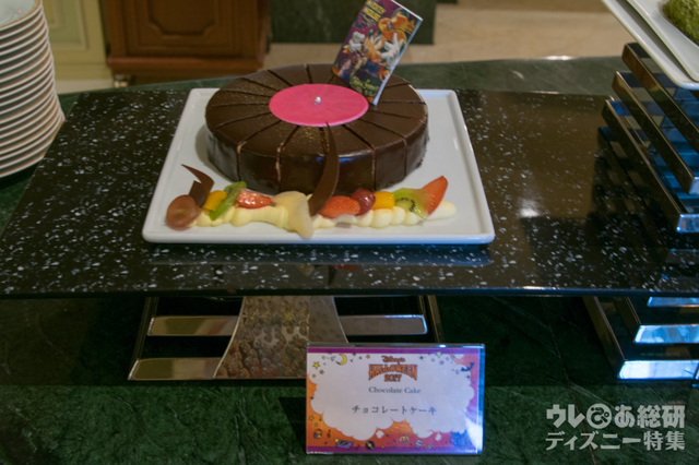 “ディズニー・ハロウィーン”スペシャルブッフェ｜東京ディズニーランドホテル「シャーウッドガーデン・レストラン」