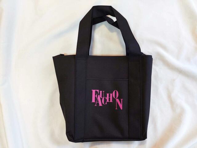 ブラック×ピンクがオシャレ