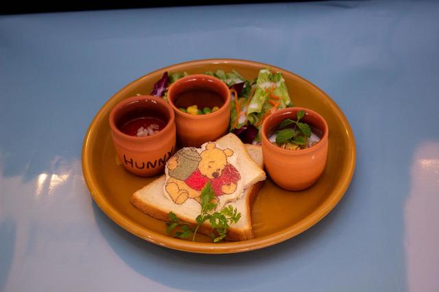 <プーさん>ハニーポットのデリプレート 1,639円