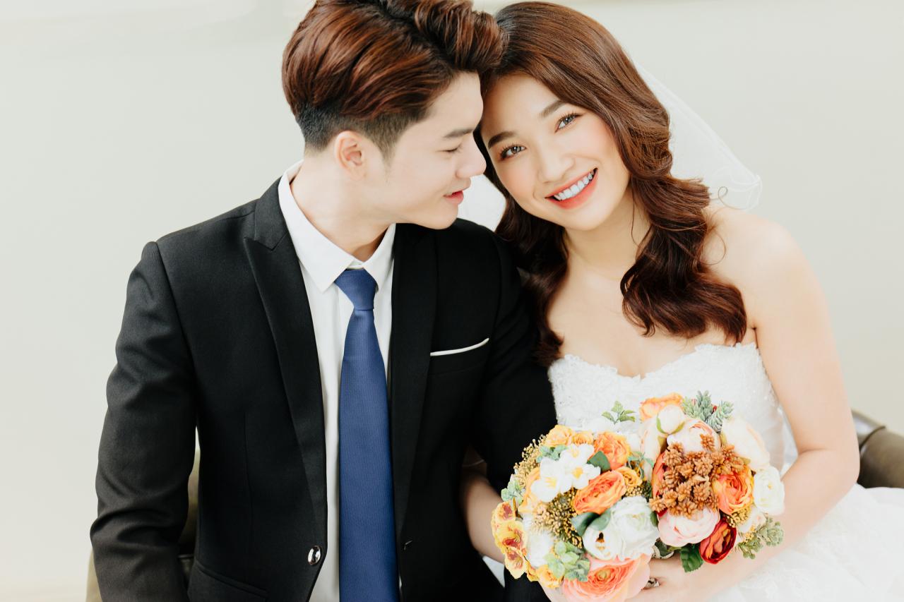 結婚に乗り気でない彼氏とゴールイン 攻略実録エピソード 1 重いよ と言われて 1 2 Mimot ミモット 結婚に乗り気でない彼氏とゴールイン 攻略実録エピソード 1 重いよ と言われて 1 2 Mimot ミモット