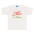 Tシャツ 3,900円｜東京ディズニーリゾート スペシャルイベント「サマー・クールオフat Tokyo Disney Resort」Mrs. GREEN APPLEコラボグッズ｜販売店舗：東京ディズニーランド「ディズニー＆カンパニー」、東京ディズニーシー「エンポーリオ」｜発売日：2025年7月24日（木）