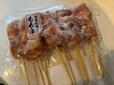 【ロピア 冷凍国産焼鳥】「黒松屋」ブランドの国産もも串が10本!見るからにお肉がしっかりついていて、食べ応えのありそうなボリューム感です◎