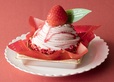 濃い苺のモンブラン　399円