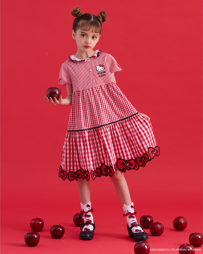 アナスイミニ　【HELLO KITTY】ワンピース　120cm 新品タグ付き ANNA SUI mini】“黒キティ”も可愛すぎ！ハローキティ新作が神